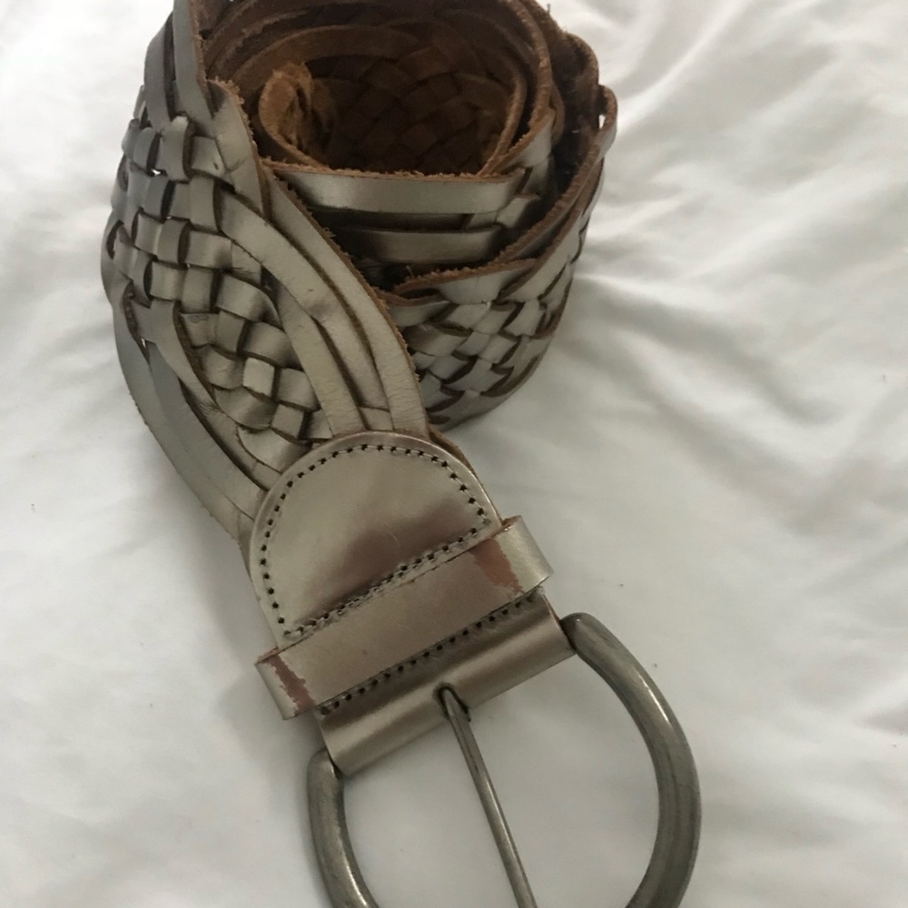 Express women’s belt